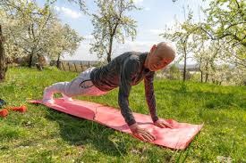 苏超南京主帅：业余球员比赛有6万多人观战，在西班牙见不到